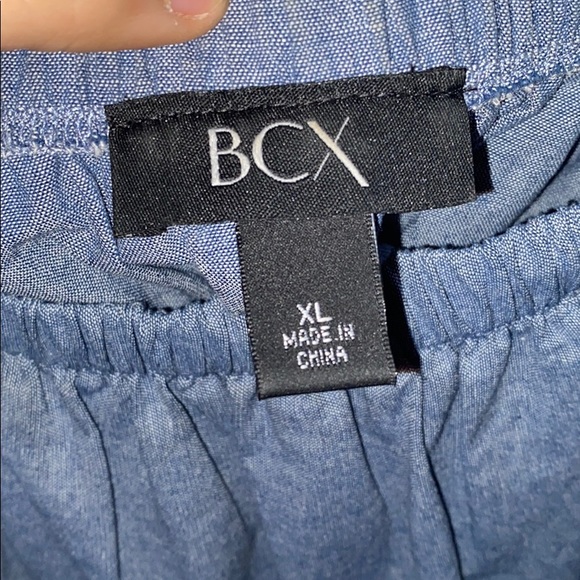 A shirt that you can see from the shoulder - Picture 4 of 4